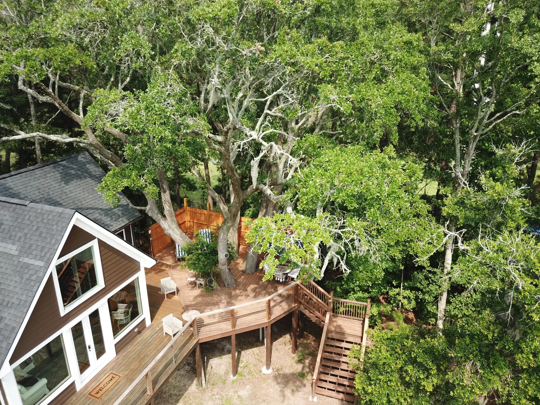 Private Deck